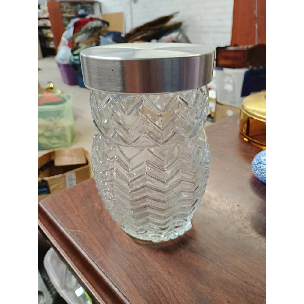 Clear Glass Owl Canister Jar 7” Holds 5 Cups or 40 Ounces Vintage. Metal Lid